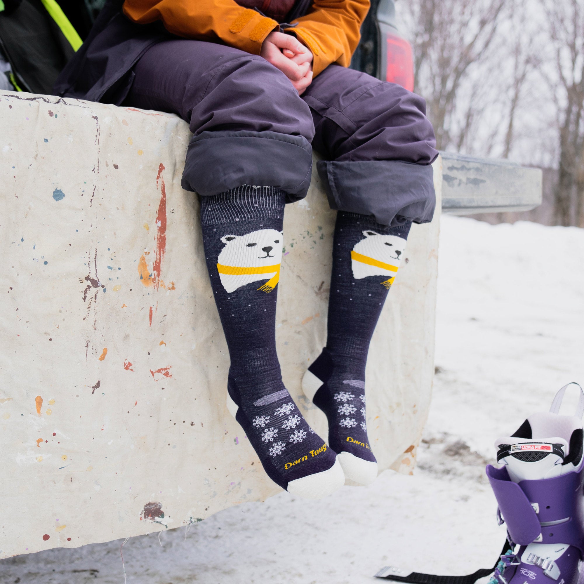 Kids Polar Bear Over-the-Calf Midweight Ski & Snowboard Socks - Image 5