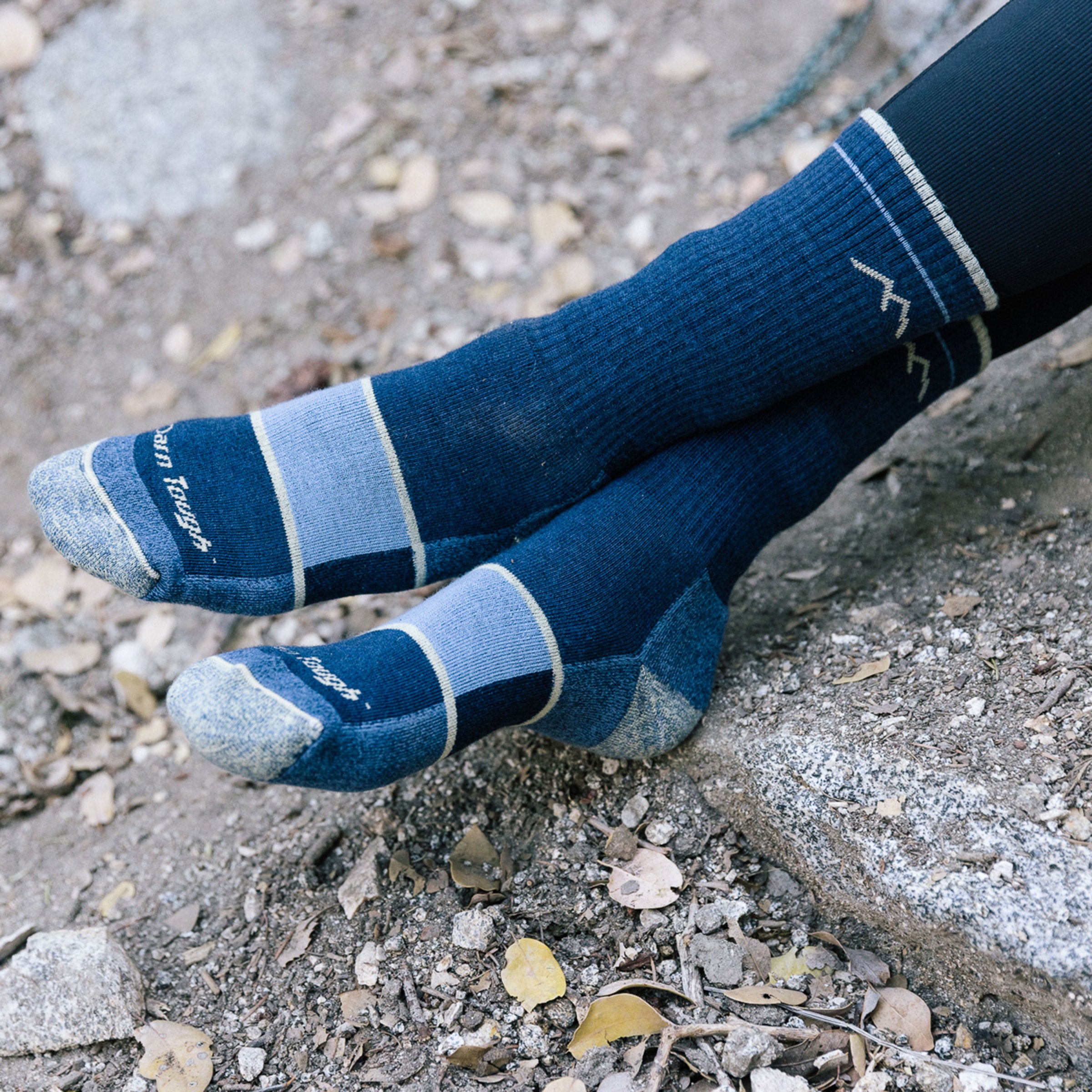 Women's Hiker Boot Full Cushion Midweight Hiking Socks - Image 5